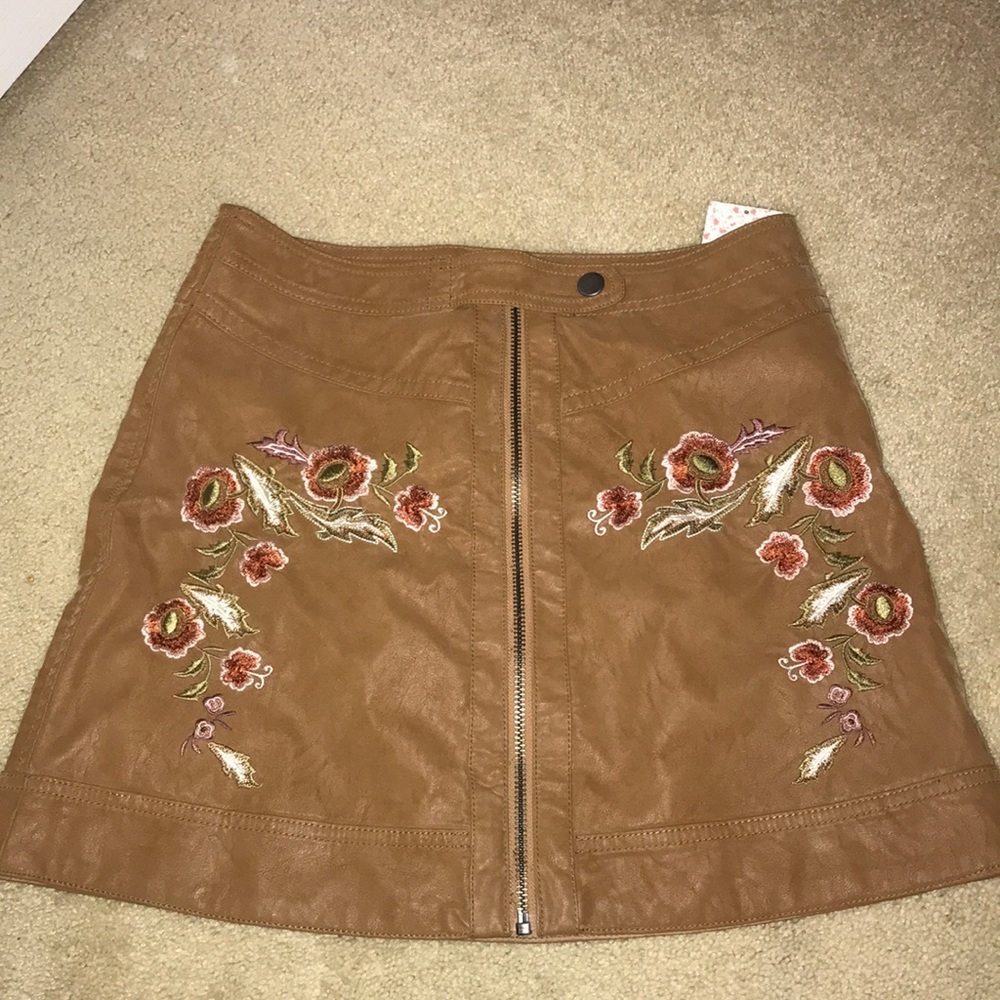 Free people size 10 leather skirt